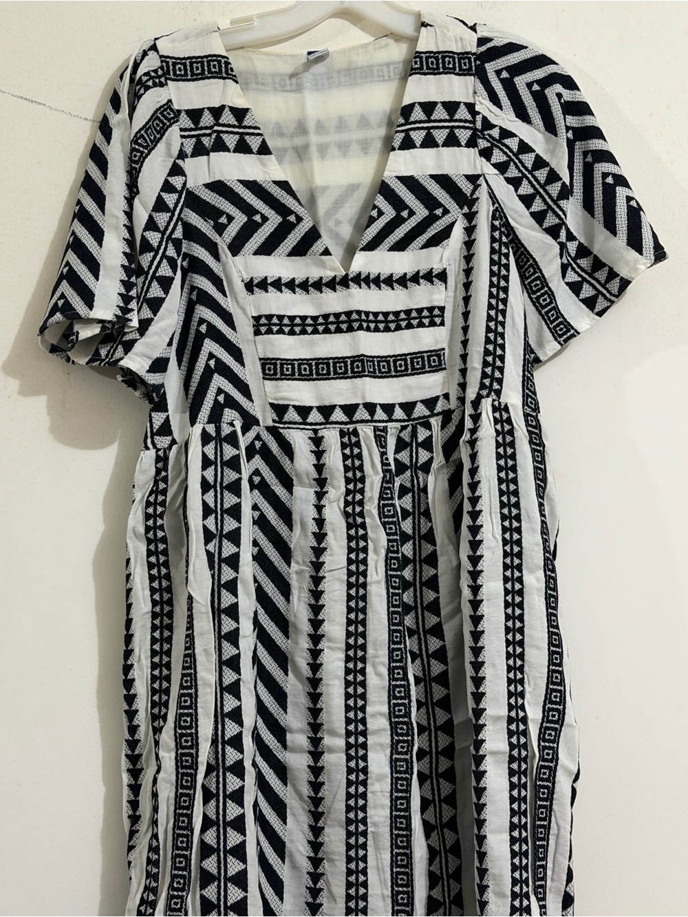 Old Navy Black and White Geometric V-Neck High-Low Dress